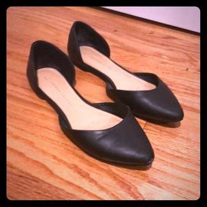 LC Lauren Conrad Black pointed toe flats